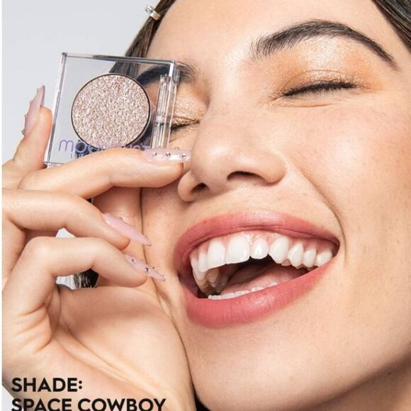 Urban Decay Moondust Sparkly Eyeshadow - Picture 8 of 10